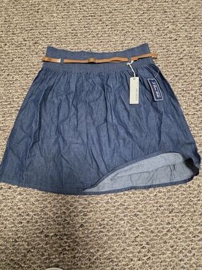 FOREVER 21 NWT Blue Denim A-Line Skirt w/ Elastic Waist + Tan Belt Size SMALL